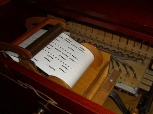 Notenorgel, Drehorgel, Leierkasten, Berlin, Leierkastenmann, Drehorgelmann, Alt- Berlin, Alt-Berlin, Drehorgelmusik, Leierkastenmann, 